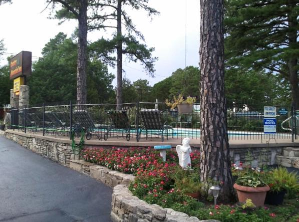Country Mountain Inn Eureka Springs Zewnętrze zdjęcie